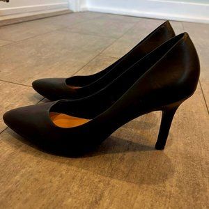 Black Leather High Heel Pumps - Size 10 - Merona - Great Condition!